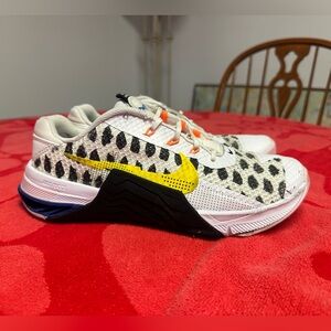 Nike Metcons Women’s Size 8 Unique Design